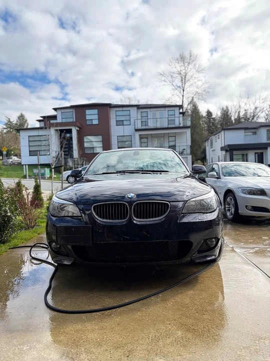 2010 BMW 5 Series - Image 17 of 18