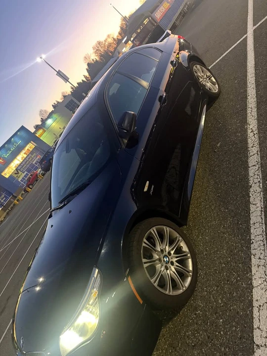 2010 BMW 5 Series - Image 2 of 18