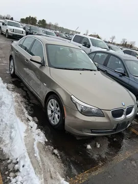 2010 BMW 5 Series 525i Sedan