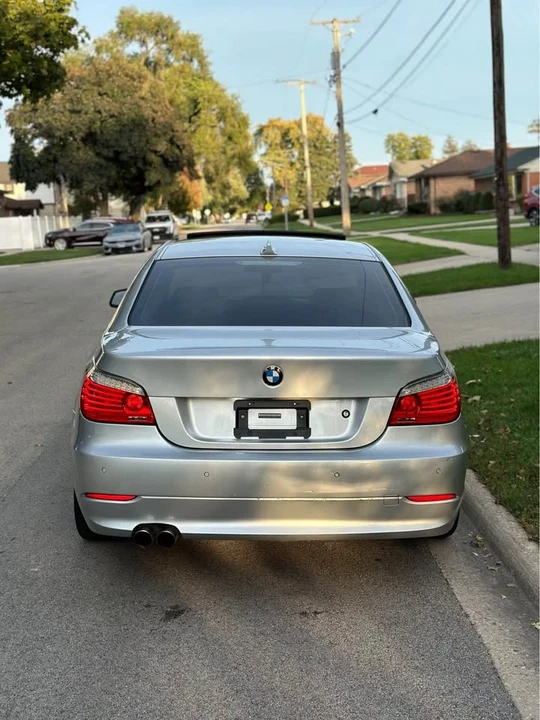 2010 BMW E60 5 Series Sedan - Image 5 of 10