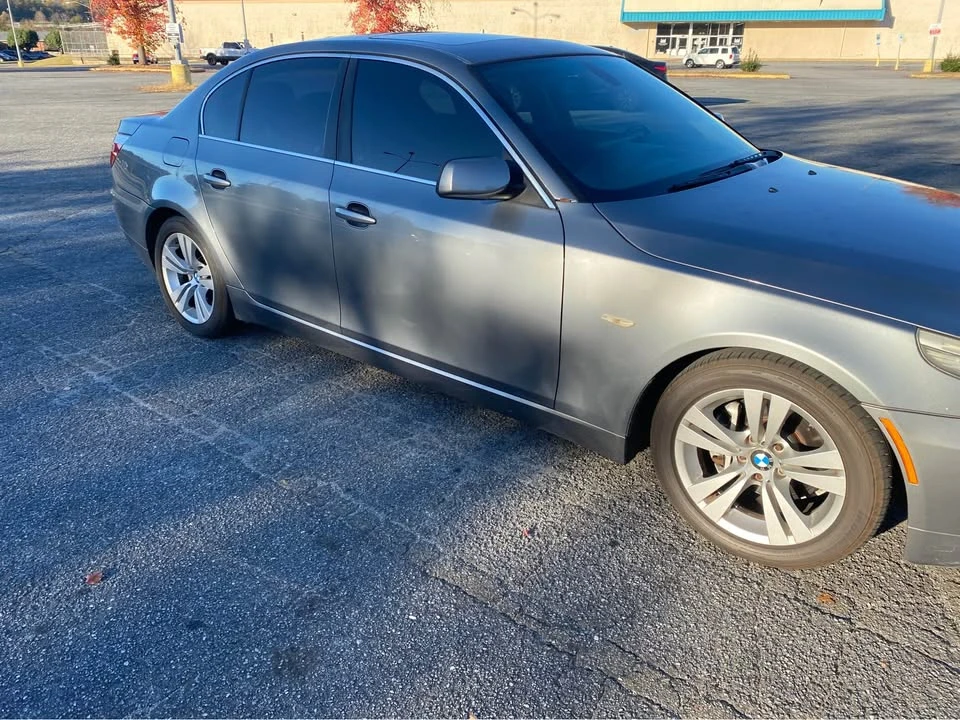 2010 BMW E60 5 Series Sedan - Image 2 of 9
