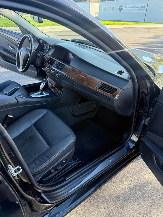2010 BMW E60 5 Series Sedan - Image 7 of 8