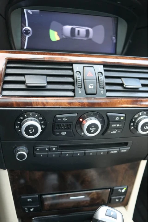2010 BMW E60 5 Series Sedan - Image 15 of 17