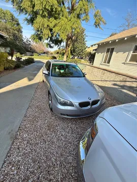 2010 BMW 5 Series 528i Sedan