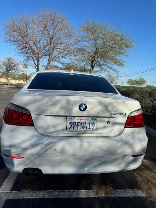 2010 BMW E60 5 Series Sedan - Image 5 of 8