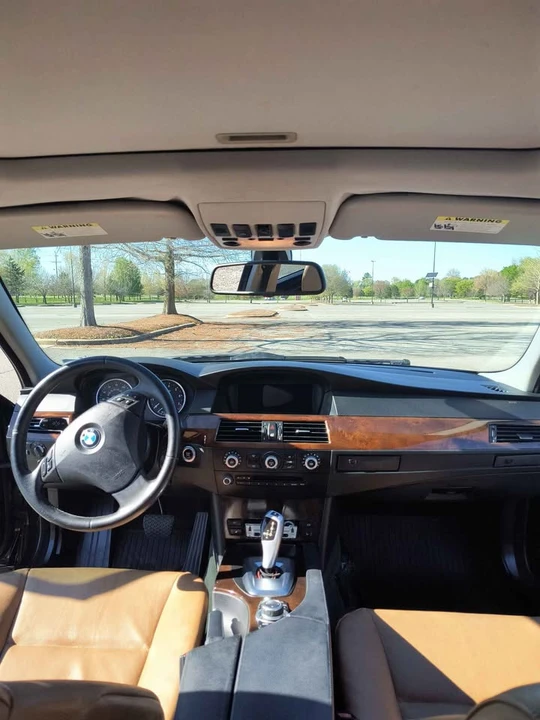 2010 BMW E60 5 Series Sedan - Image 9 of 9