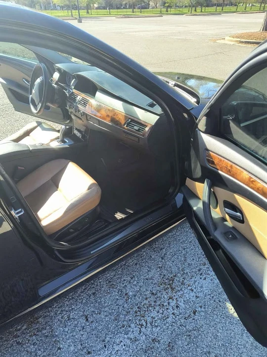 2010 BMW E60 5 Series Sedan - Image 8 of 9