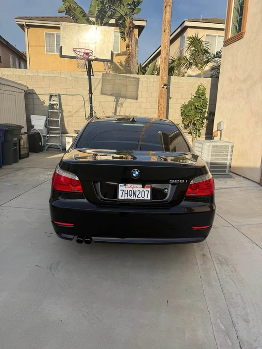 2010 BMW E60 5 Series Sedan - Image 3 of 12