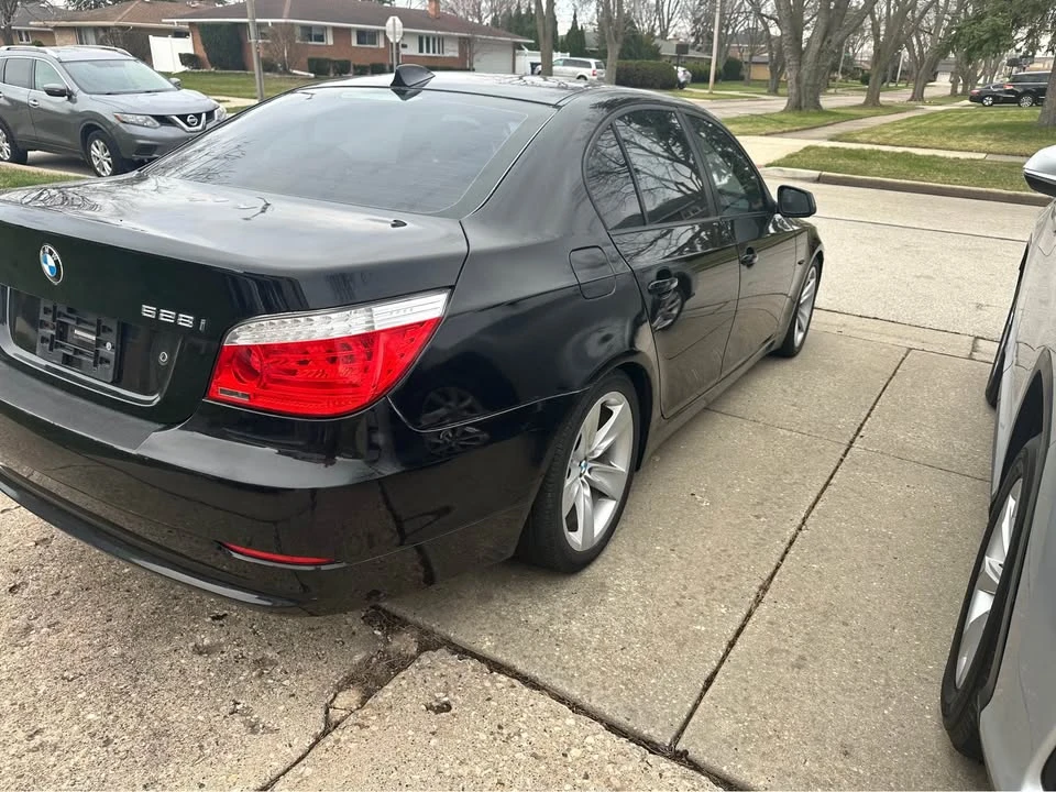 2010 BMW E60 5 Series Sedan - Image 3 of 4