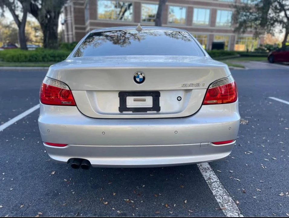2010 BMW E60 5 Series Sedan - Image 4 of 11