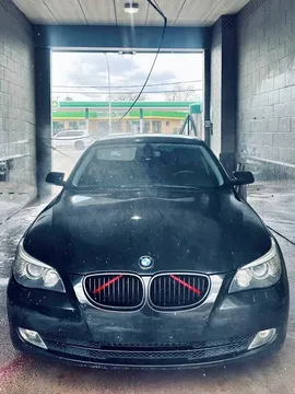 2010 BMW 5 Series 528i Sedan