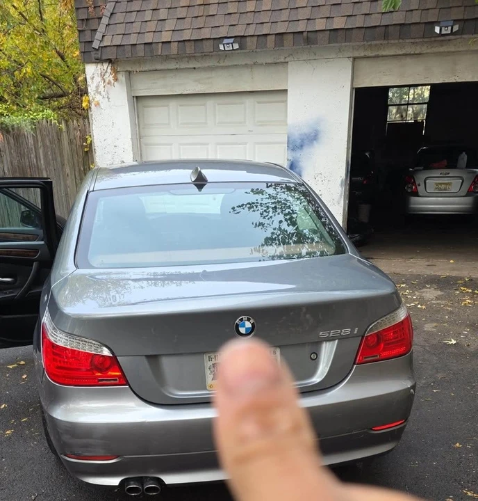 2010 BMW E60 5 Series Sedan - Image 4 of 11