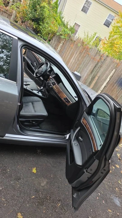 2010 BMW E60 5 Series Sedan - Image 3 of 11