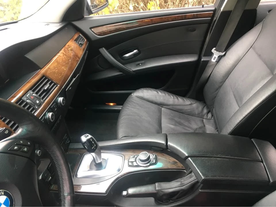 2010 BMW E60 5 Series Sedan - Image 2 of 3