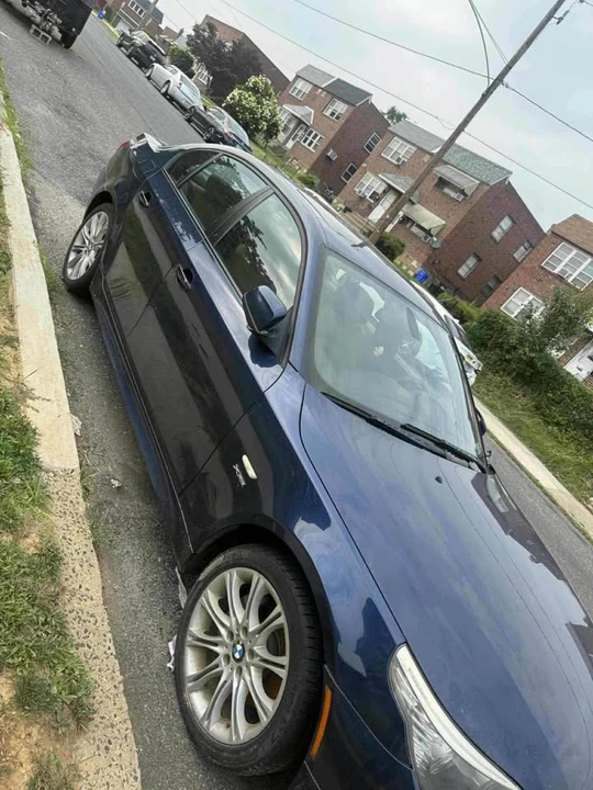 2010 BMW E60 5 Series Sedan - Image 5 of 6