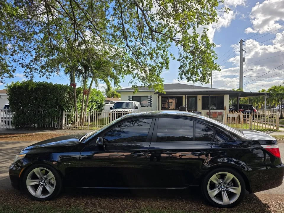 2010 BMW E60 5 Series Sedan - Image 4 of 11