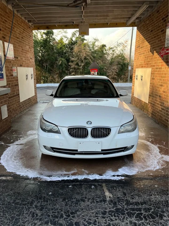 2010 BMW E60 5 Series Sedan - Image 2 of 20