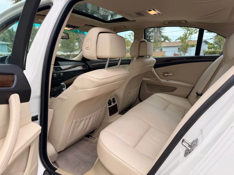 2010 BMW E60 5 Series Sedan - Image 14 of 18