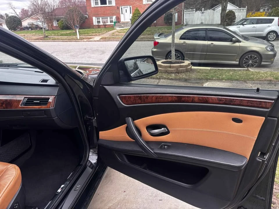 2010 BMW E60 5 Series Sedan - Image 11 of 19
