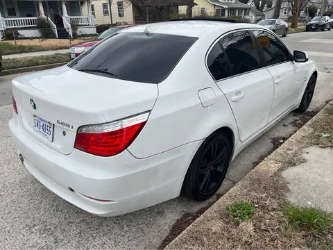 2010 BMW 5 Series 528i xDrive