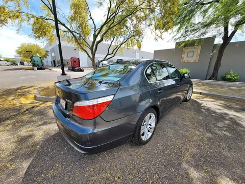 2010 BMW 5 Series 528i xDrive Sedan