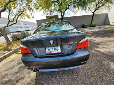 2010 BMW 528i xDrive Sedan