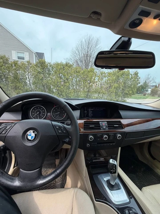 2010 BMW E60 5 Series Sedan - Image 8 of 9