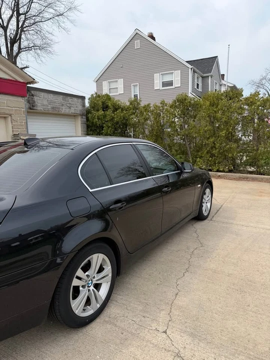 2010 BMW E60 5 Series Sedan - Image 5 of 9