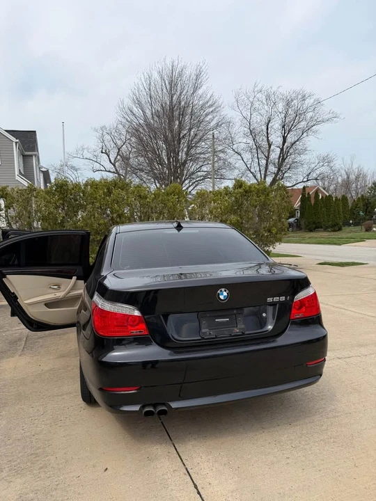 2010 BMW E60 5 Series Sedan - Image 4 of 9