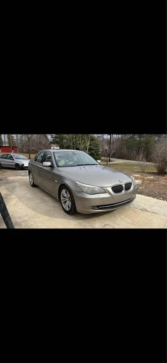 2010 BMW E60 5 Series Sedan - Image 2 of 4