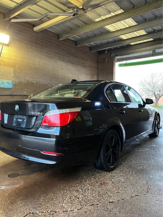 2010 BMW E60 5 Series Sedan - Image 3 of 3