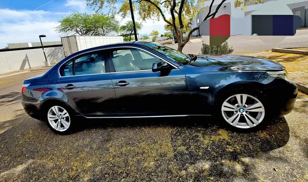 2010 BMW 528i xDrive Sedan