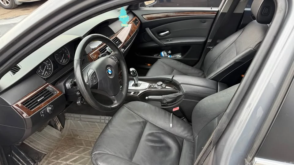 2010 BMW E60 5 Series Sedan - Image 5 of 8