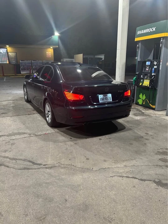 2010 BMW E60 5 Series Sedan - Image 15 of 16