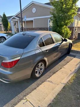 2010 BMW 5 Series 528xi Sedan