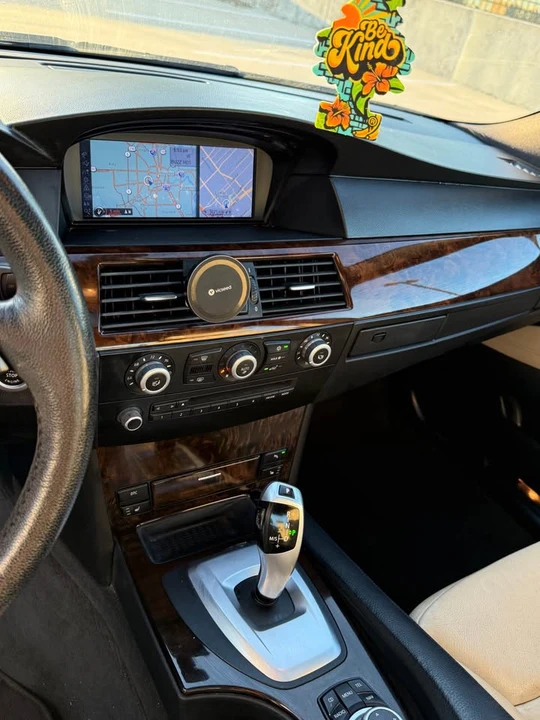 2010 BMW E60 5 Series Sedan - Image 10 of 19
