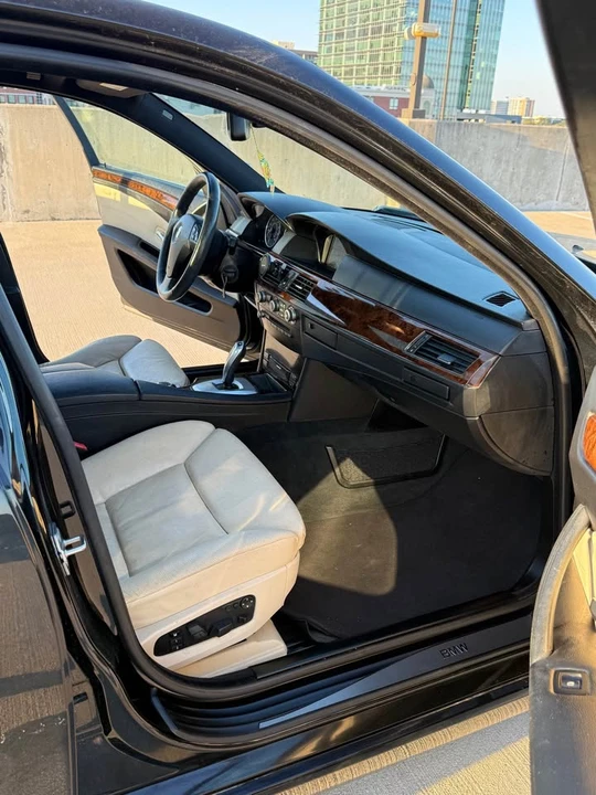 2010 BMW E60 5 Series Sedan - Image 16 of 19
