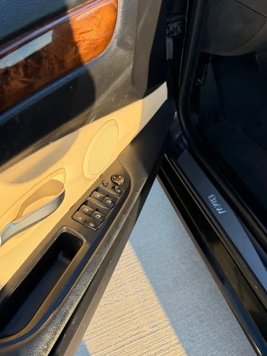 2010 BMW E60 5 Series Sedan - Image 11 of 19