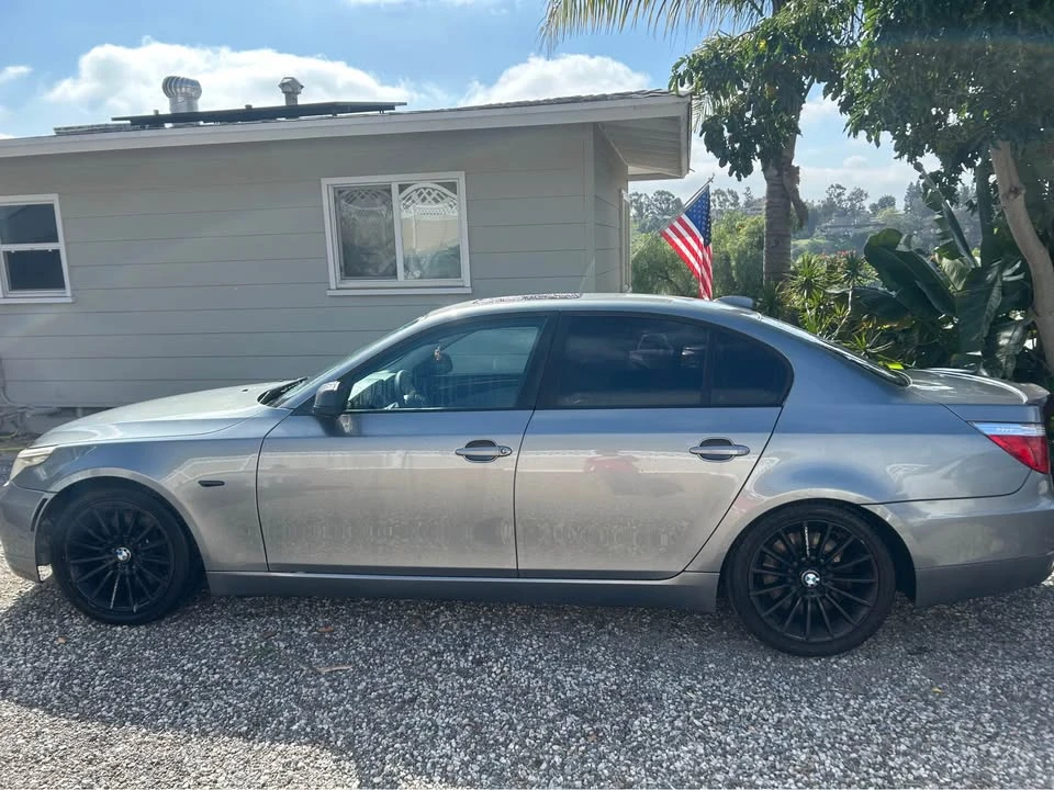 2010 BMW E60 5 Series Sedan - Image 2 of 6