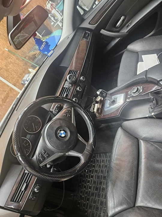 2010 BMW E60 5 Series Sedan - Image 4 of 5