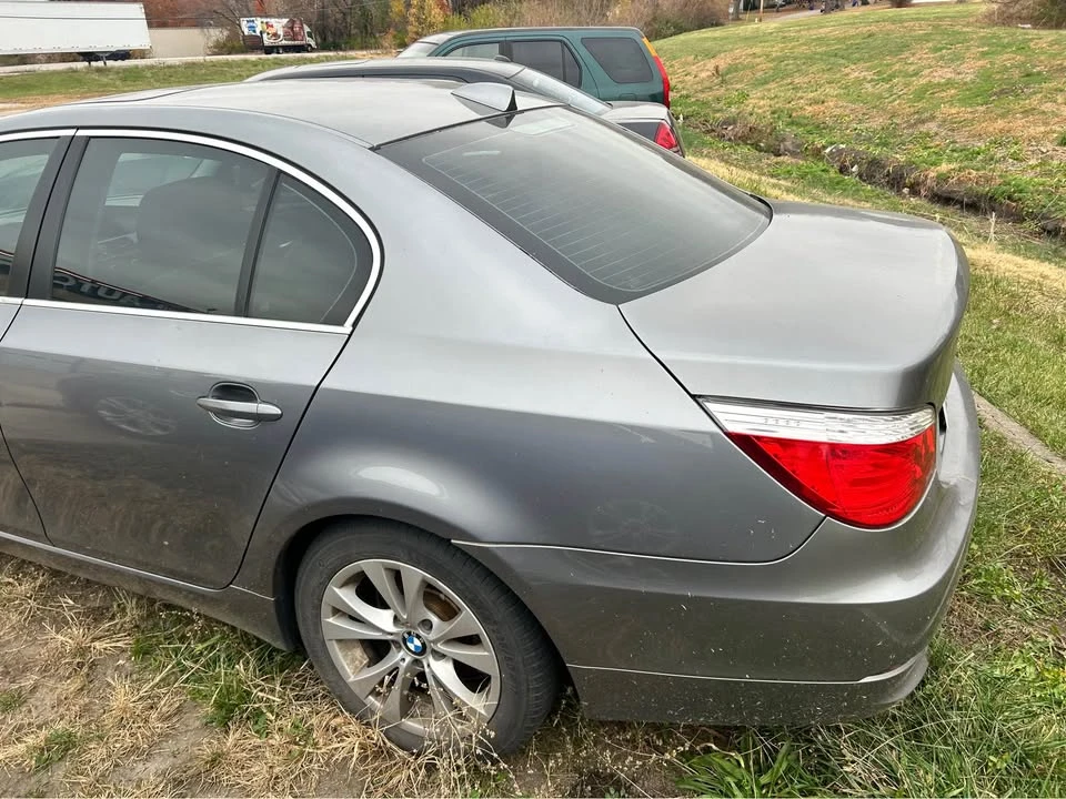 2010 BMW E60 5 Series Sedan - Image 9 of 10