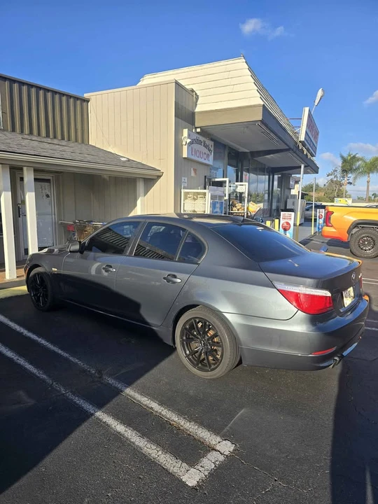 2010 BMW E60 5 Series Sedan - Image 5 of 7