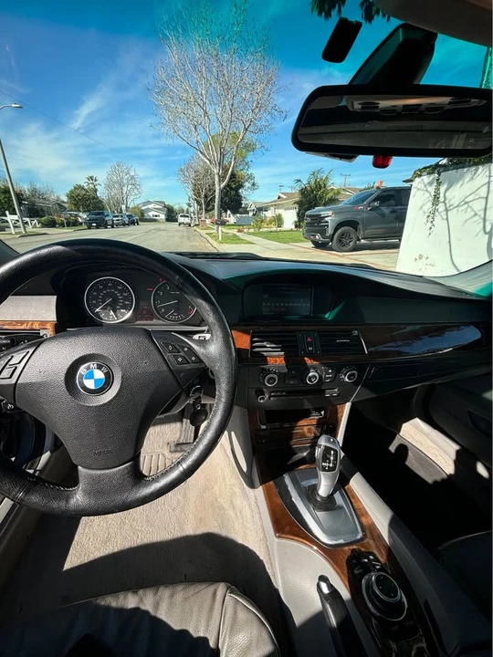 2010 BMW E60 5 Series Sedan - Image 9 of 11