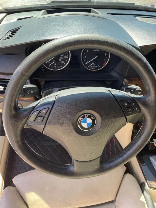 2010 BMW E60 5 Series Sedan - Image 7 of 17