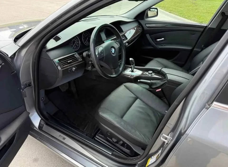 2010 BMW E60 5 Series Sedan - Image 9 of 14
