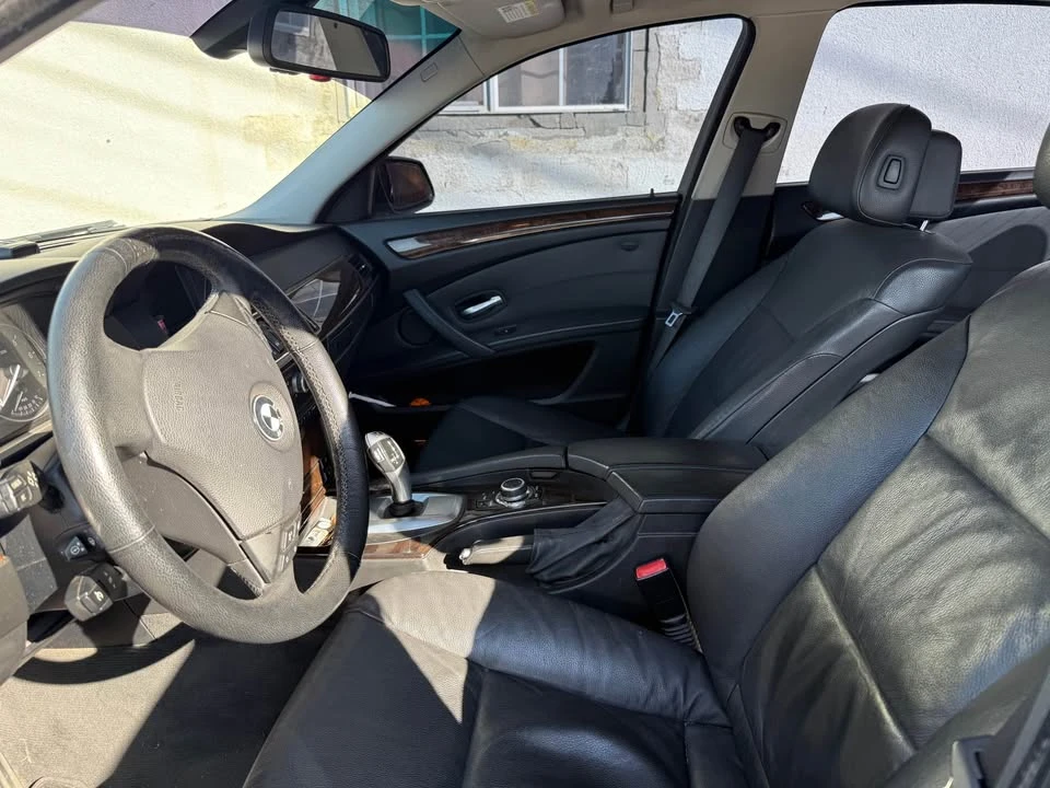 2010 BMW E60 5 Series Sedan - Image 7 of 9