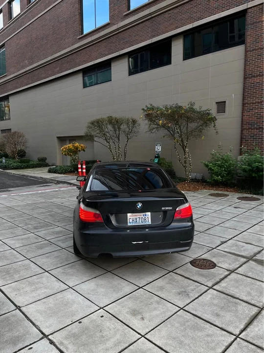 2010 BMW E60 5 Series Sedan - Image 5 of 8