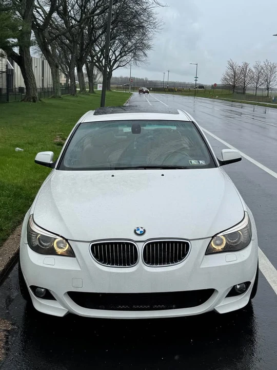 2010 BMW E60 5 Series Sedan - Image 4 of 11