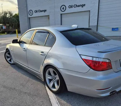 2010 BMW 528i