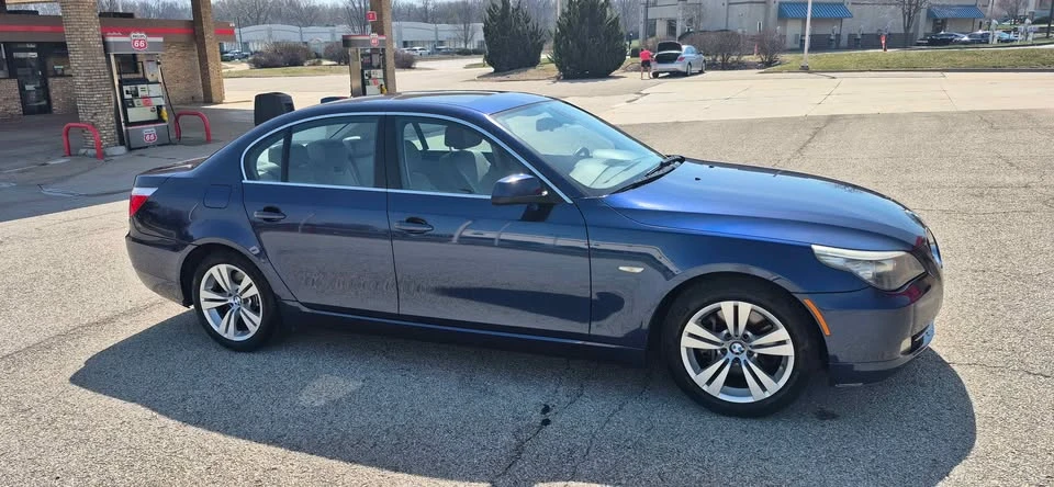 2010 BMW E60 5 Series Sedan - Image 2 of 10